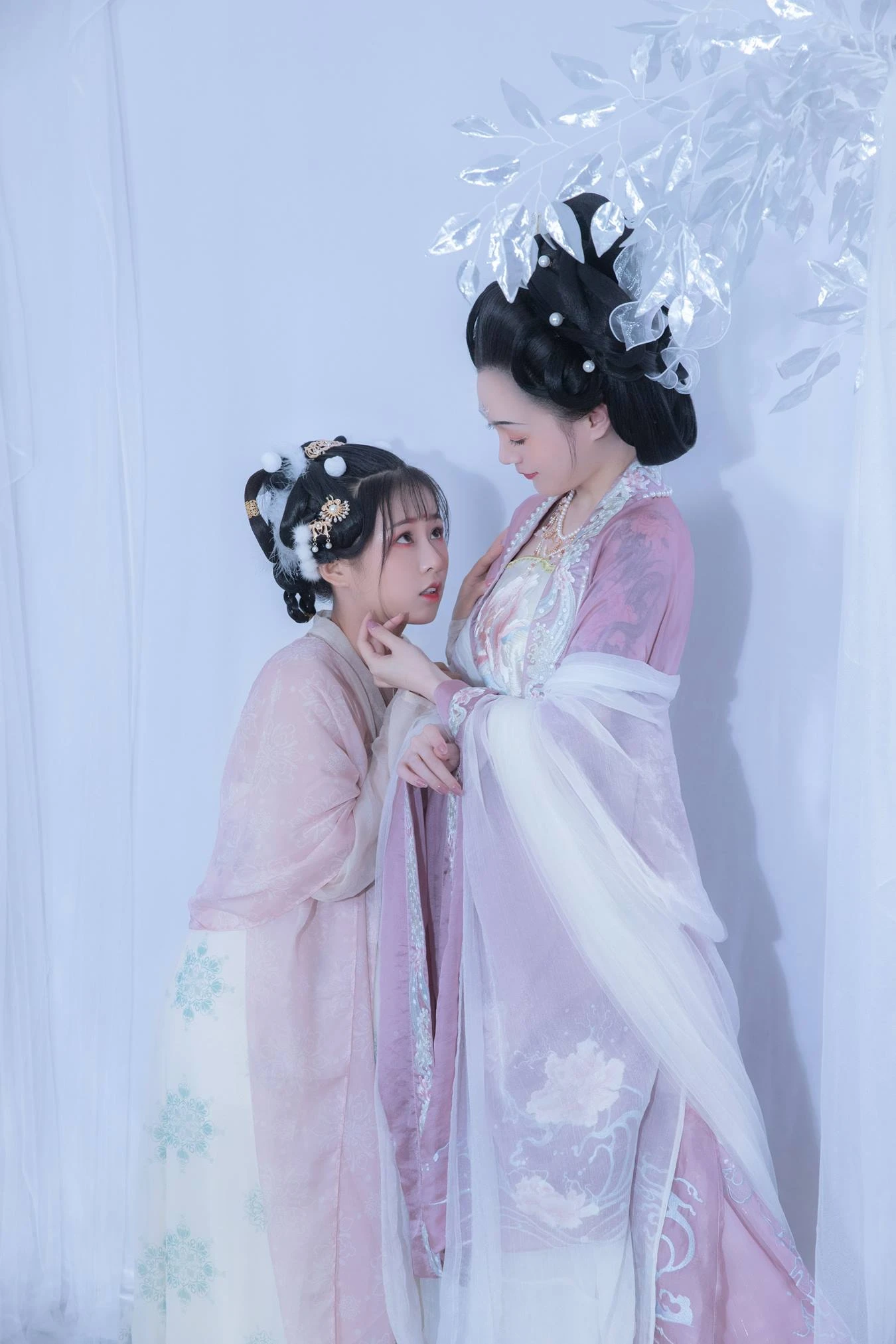 [YITUU艺图语] 2022.05.14 广寒谣 模特合辑 [25P/129MB]