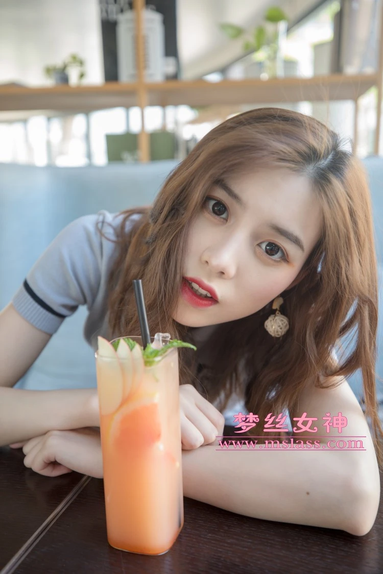[MSLASS梦丝女神]2019.05.02 假日餐厅女神 苏柔 [103+1P/1.17G]