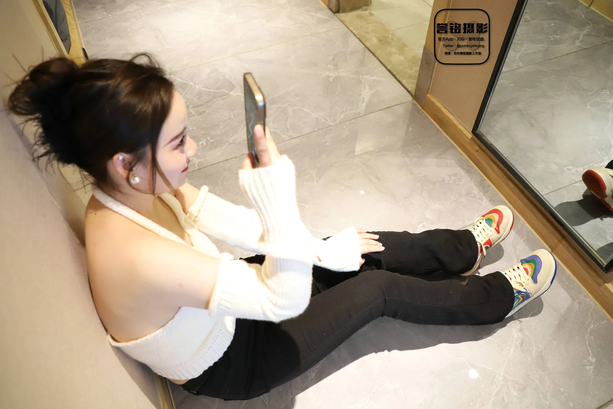 誉铭摄影《2023微信群第四套》[90P/1V/1.31G]
