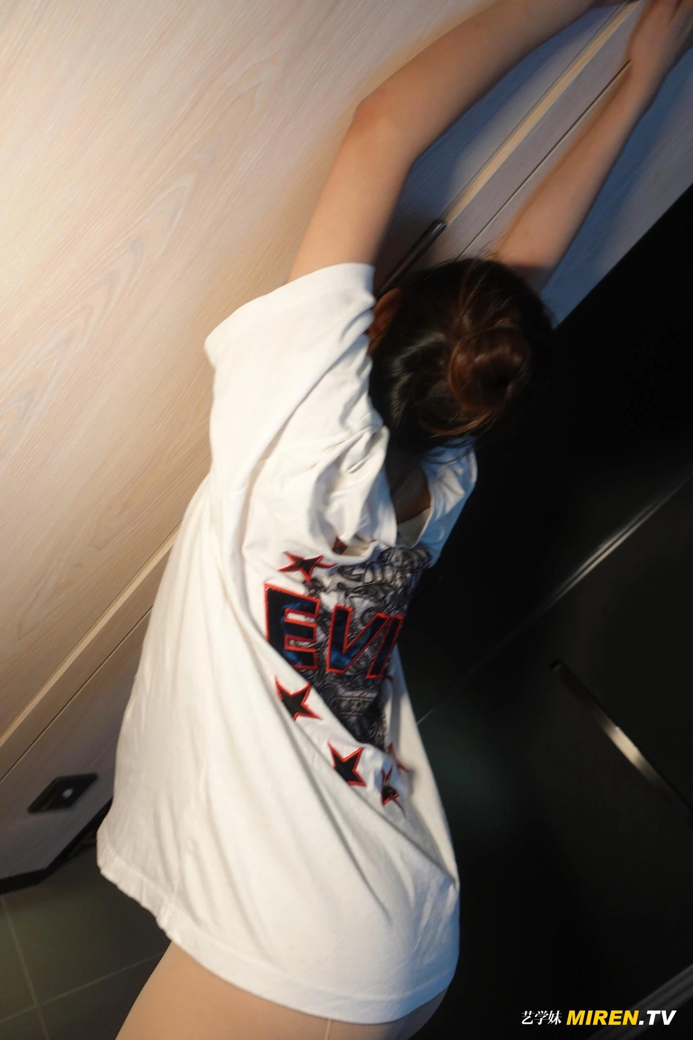 [ROSI艺XUE妹]2020.08.12 NO.169[80+1P/98MB]