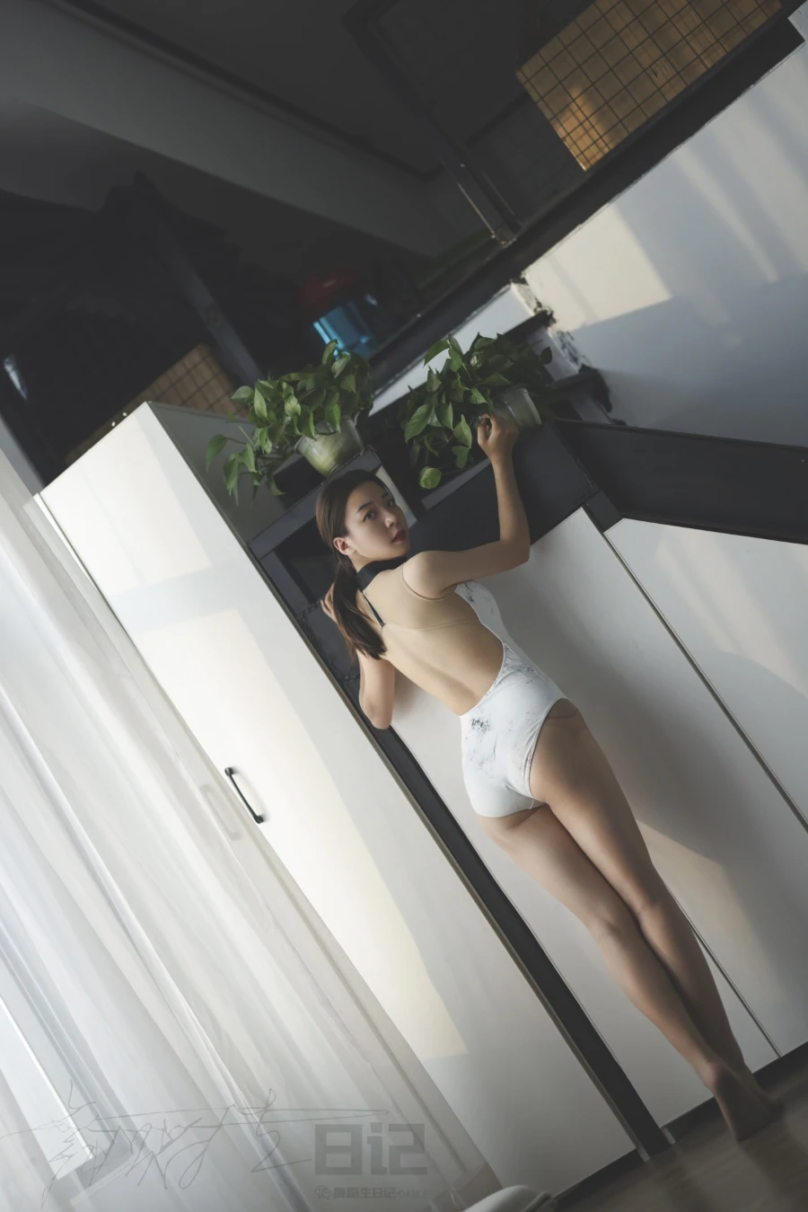 [GALLI嘉丽]舞蹈生日记 068 – 子琪解解 [53P/344MB]