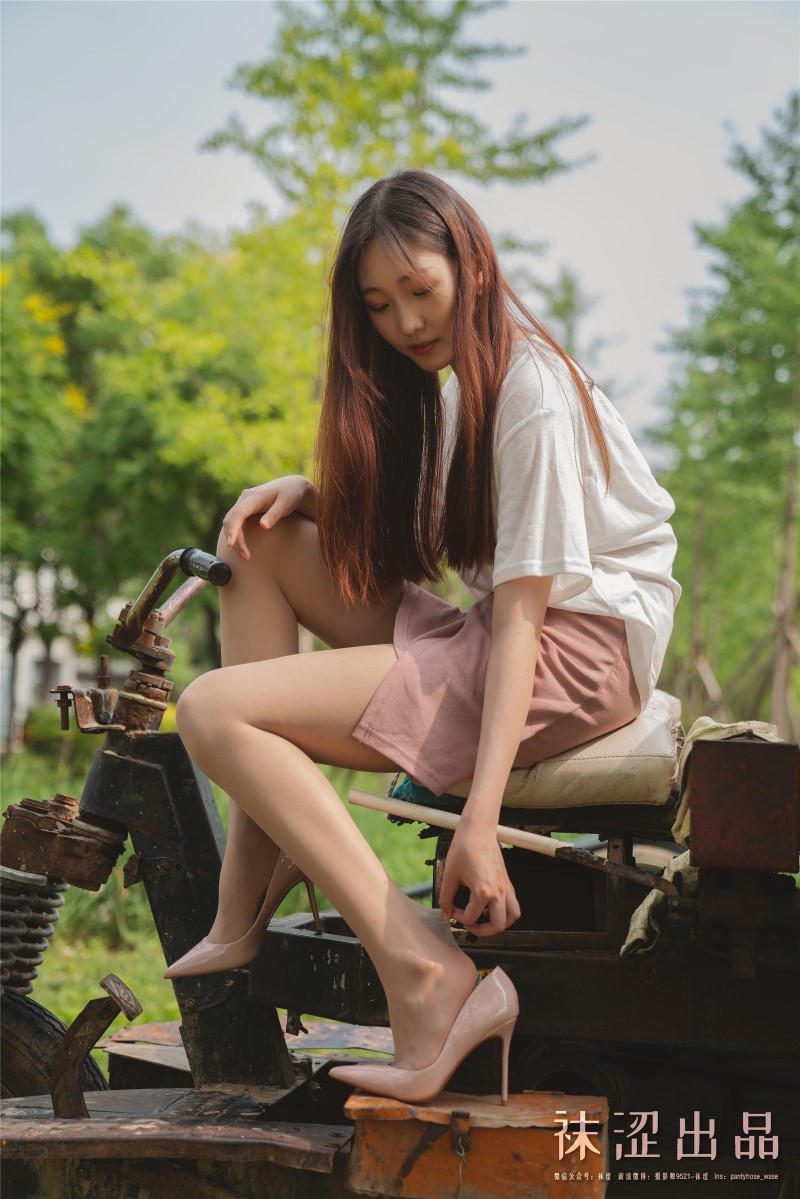 袜涩写真 VOL.062 思甜1.0 [51P/92MB]
