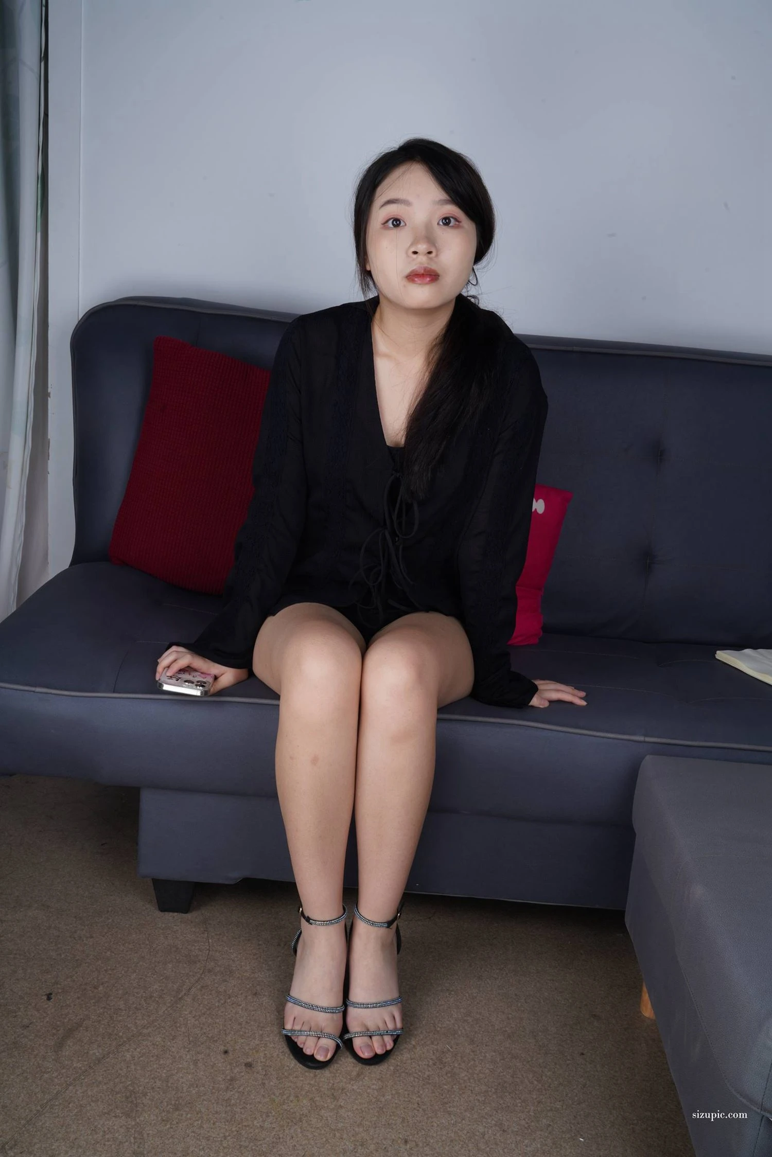 Pary摄影 NO.128 敏怡脱掉高跟展示美脚底[111P/438MB]