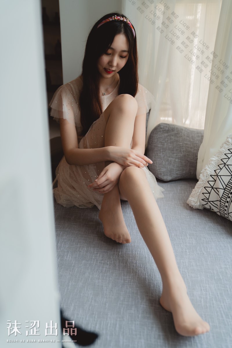 袜涩写真 VOL.066 思甜 呼吸小院 [60P/0.99G]