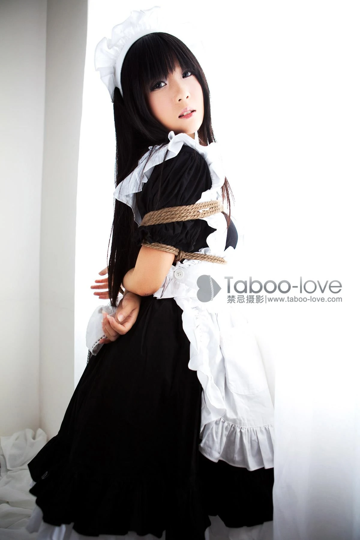 [禁忌摄影]Taboo-love NO.004 唯美小钕仆的下午时光[31P/9MB]