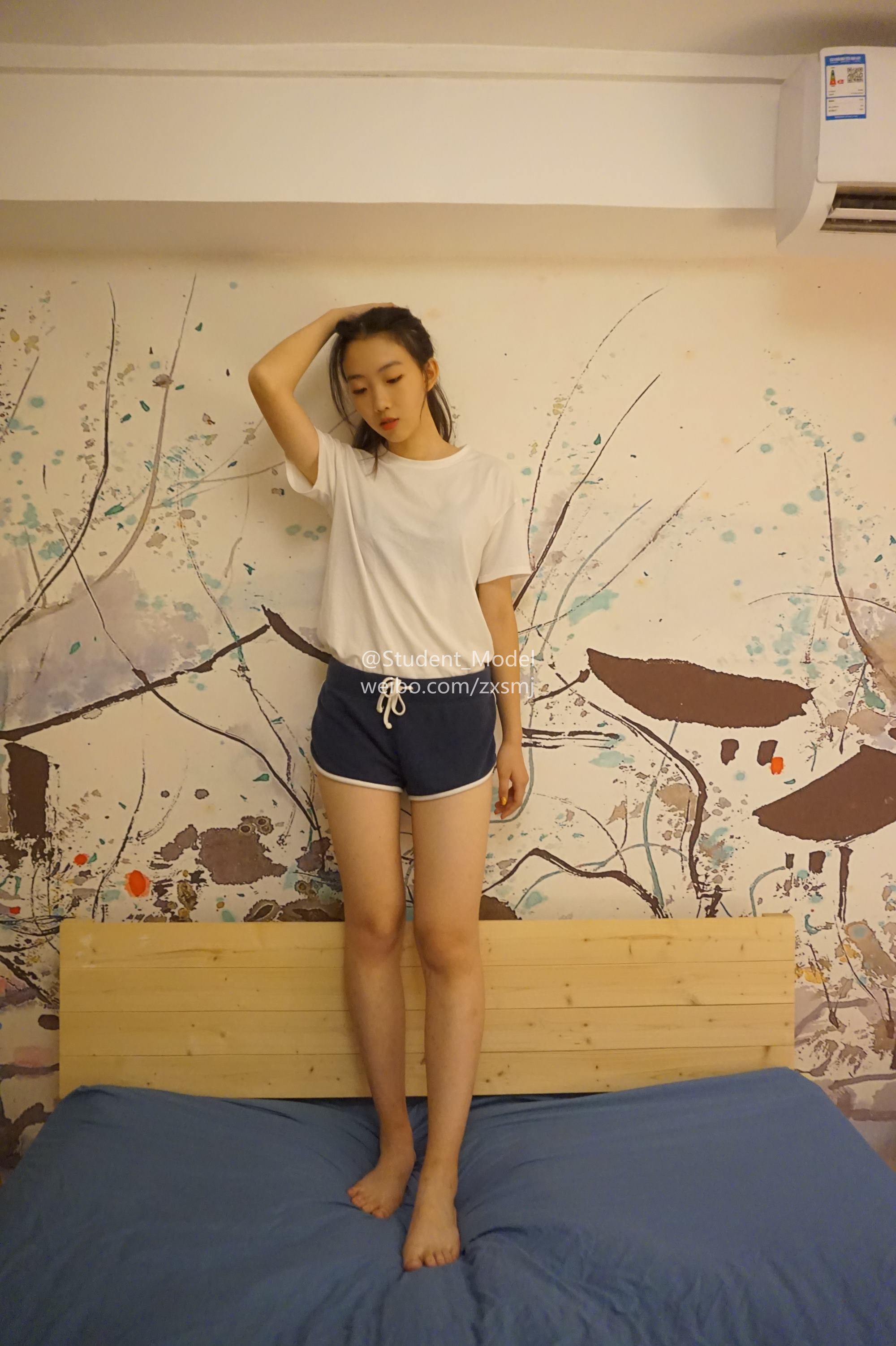 students 美腿镁足 005[126P/378MB]