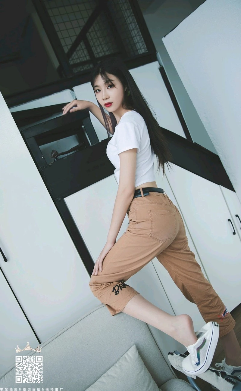 [零度摄影] VOL.082 晶晶 青春肉丝 [45P/47MB]