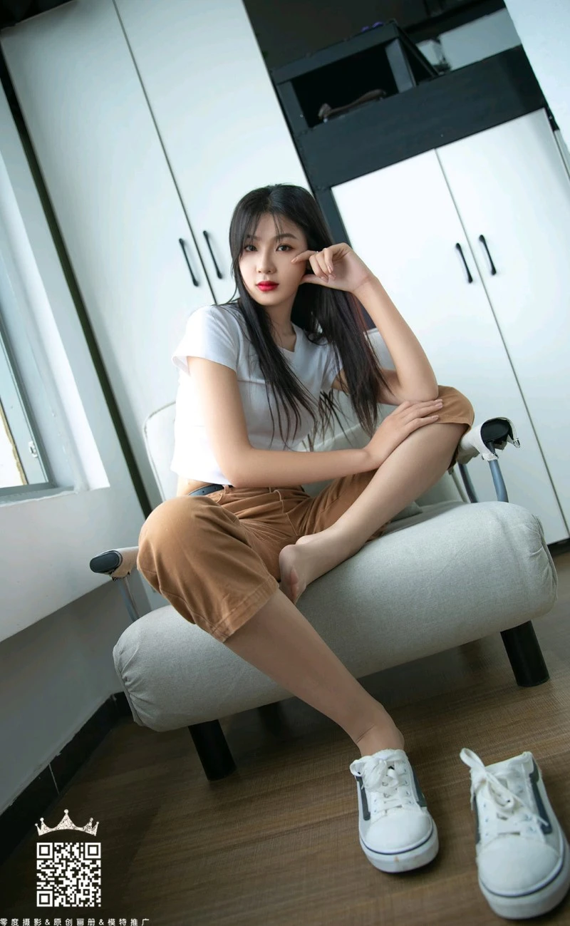 [零度摄影] VOL.082 晶晶 青春肉丝 [45P/47MB]