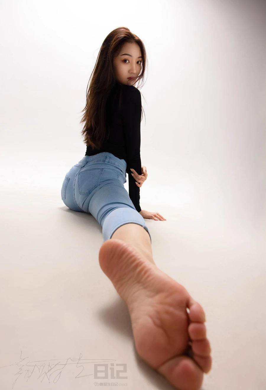 [GALLI嘉丽]舞蹈生日记 069 – 贺贺 [47P/350MB]