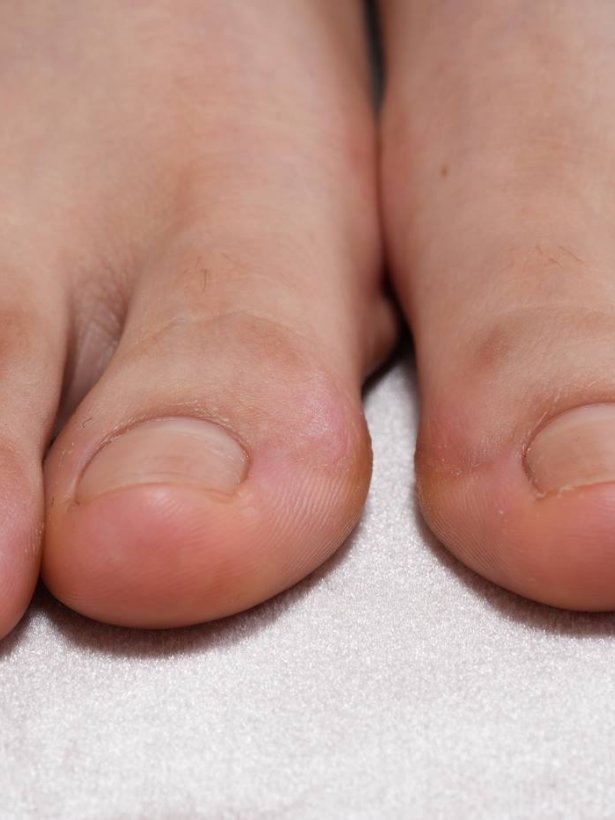 [Sexy Asian Girls Feet] NO.030 妹儿展示她的姓感的39码大脚丫 [170P/3.59G]