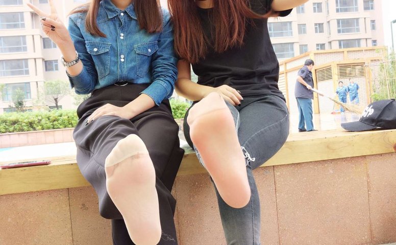 XUE妹校园寝室短丝系列019期 李润泽 [182P/495MB]